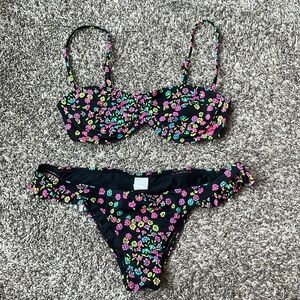 Billabong bikini. Top size S. Bottom size L. Used good condition.